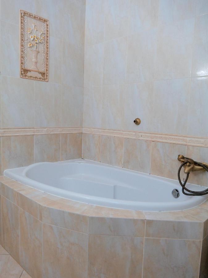Sadyba Pochayiv Villa Pochaiv Luaran gambar
